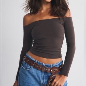 Abercrombie & Fitch GREY Off-Shoulder Crop Top